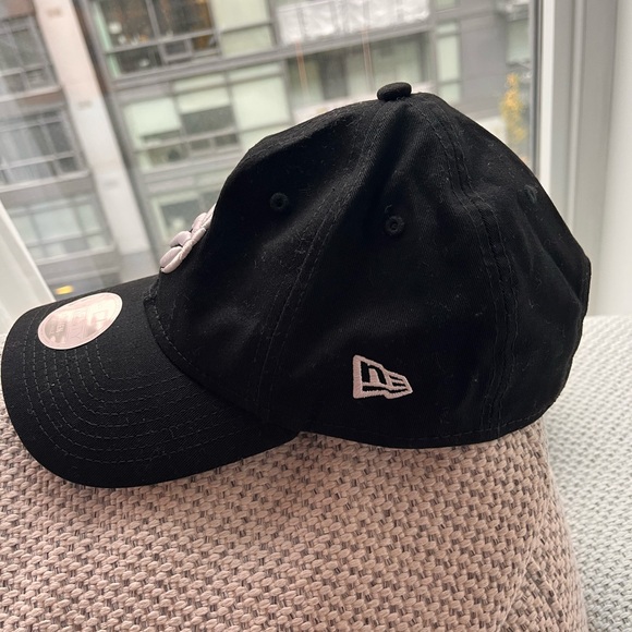 Raptors basketball cap - Picture 2 of 6